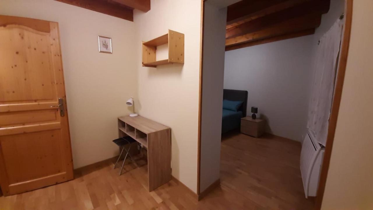 Petite Maison De Village Situee Entre Lacs, Cascades Et Montagnes Virieu-le-Grand Екстер'єр фото